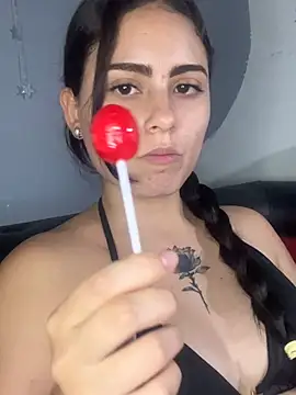 Azuna25 online show from May 29, 2026, 1:33 am