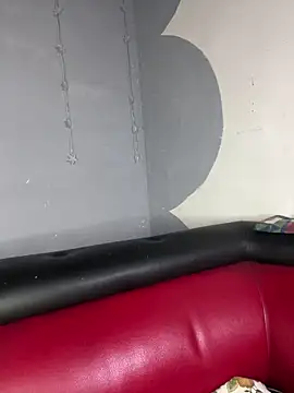 Azuna25 online show from April 5, 2026, 7:09 pm