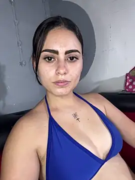 Azuna25 online show from May 3, 2026, 7:17 pm