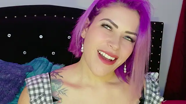 Natalia Montoya online show from May 5, 2026, 11:52 pm