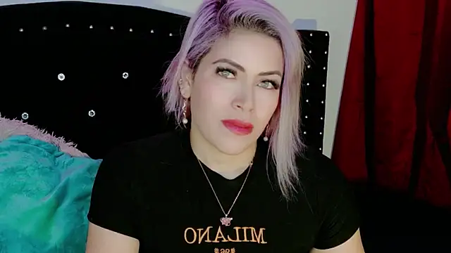 Natalia Montoya online show from March 18, 2026, 2:26 am