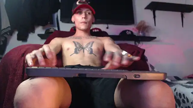 Snapshot of bix_couples chatting on February 13, 2026, 6:13 am bix couples online show from February 13, 2026, 6:13 am