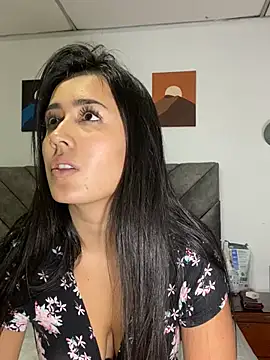 Snapshot of AnithaFigueroa1 chatting on December 14, 2024, 2:22 am AnithaFigueroa1 online show from December 14, 2024, 2:22 am