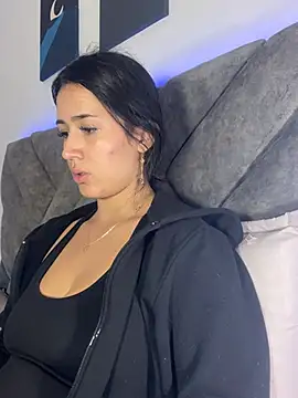 Snapshot of AnithaFigueroa1 chatting on March 11, 2025, 11:26 pm AnithaFigueroa1 online show from March 11, 2025, 11:26 pm