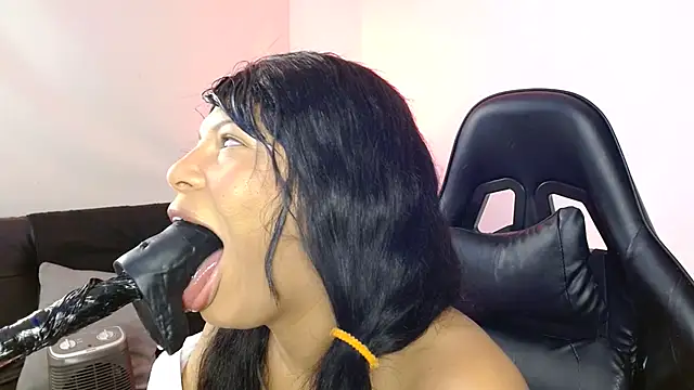 Snapshot of Anabel693 chatting on February 8, 2025, 7:48 am Anabel693 online show from February 8, 2025, 7:48 am