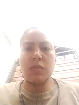 Snapshot of Valeer_abby chatting on May 14, 2026, 12:46 pm Valeer abby online show from May 14, 2026, 12:46 pm
