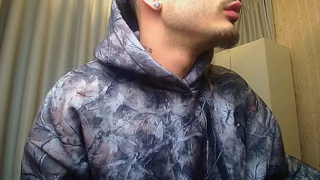 Snapshot of BrandonTate chatting on February 10, 2026, 5:34 pm BrandonTate online show from February 10, 2026, 5:34 pm