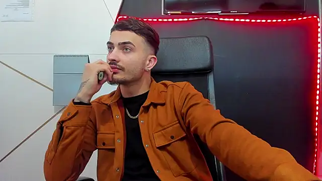 Snapshot of BrandonTate chatting on February 23, 2026, 9:54 am BrandonTate online show from February 23, 2026, 9:54 am