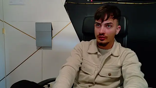 Snapshot of BrandonTate chatting on April 5, 2026, 6:42 am BrandonTate online show from April 5, 2026, 6:42 am