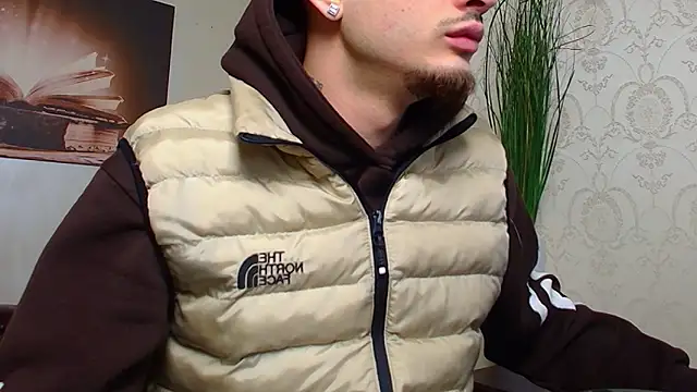 Snapshot of BrandonTate chatting on March 17, 2026, 5:43 am BrandonTate online show from March 17, 2026, 5:43 am