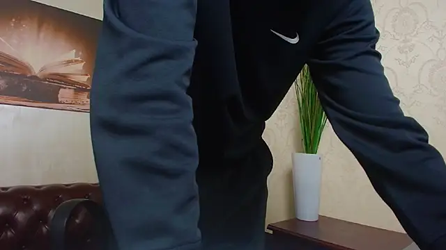 Snapshot of BrandonTate chatting on March 27, 2026, 8:26 am BrandonTate online show from March 27, 2026, 8:26 am