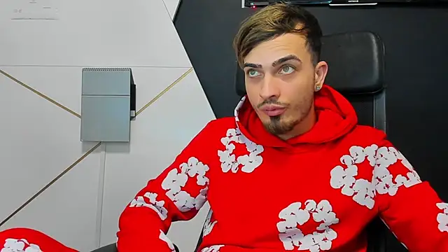 Snapshot of BrandonTate chatting on January 14, 2026, 7:23 am BrandonTate online show from January 14, 2026, 7:23 am