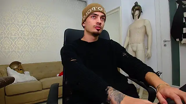 Snapshot of BrandonTate chatting on January 7, 2026, 2:11 pm BrandonTate online show from January 7, 2026, 2:11 pm