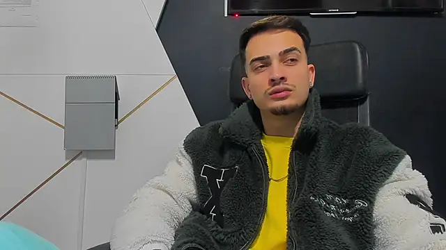 Snapshot of BrandonTate chatting on January 18, 2026, 5:22 am BrandonTate online show from January 18, 2026, 5:22 am