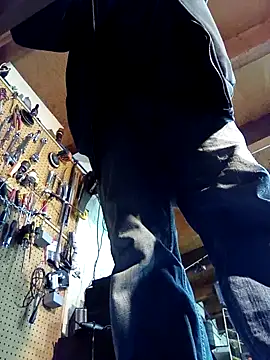 FloppyPickle4u online show from November 28, 2025, 4:12 am