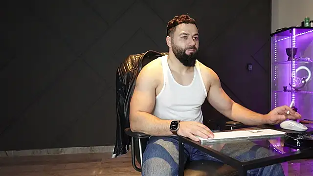 Snapshot of mattmasterss chatting on April 3, 2026, 12:50 am mattmasterss online show from April 3, 2026, 12:50 am