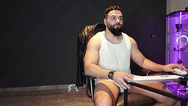 Snapshot of mattmasterss chatting on March 27, 2026, 5:25 pm mattmasterss online show from March 27, 2026, 5:25 pm