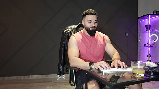 mattmasterss online show from May 5, 2026, 1:08 am