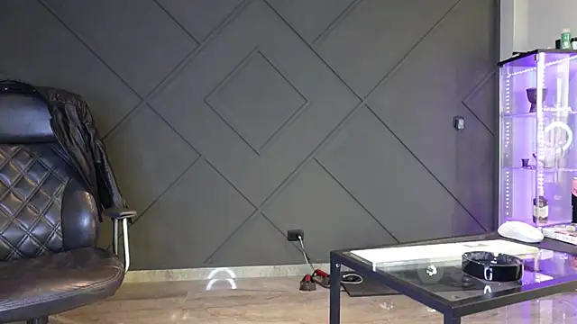 Snapshot of mattmasterss chatting on April 5, 2026, 3:40 pm mattmasterss online show from April 5, 2026, 3:40 pm