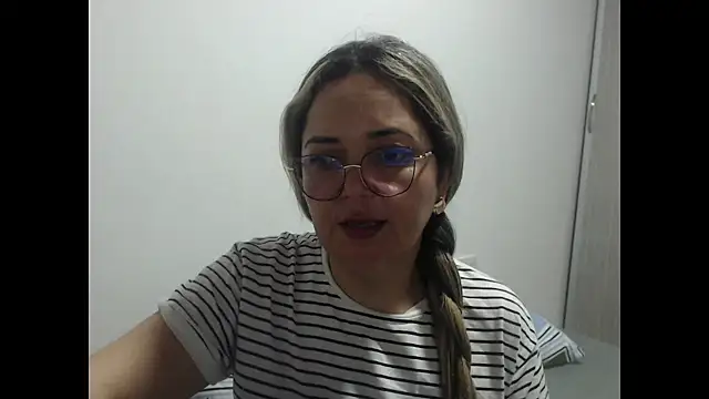 Snapshot of samy_vsn chatting on February 2, 2026, 1:10 pm samy vsn online show from February 2, 2026, 1:10 pm