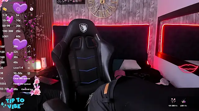 Neko Misaki online show from March 20, 2025, 11:38 am