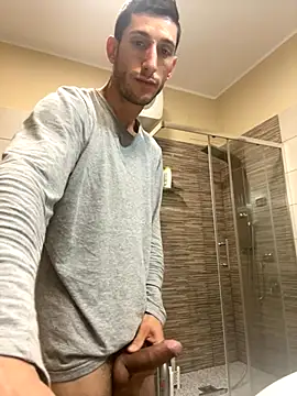 Gionnytav online show from December 5, 2025, 4:44 am