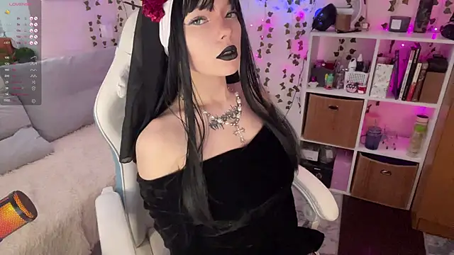 Snapshot of Eva-miller1 chatting on February 17, 2025, 9:35 am Eva-miller1 online show from February 17, 2025, 9:35 am