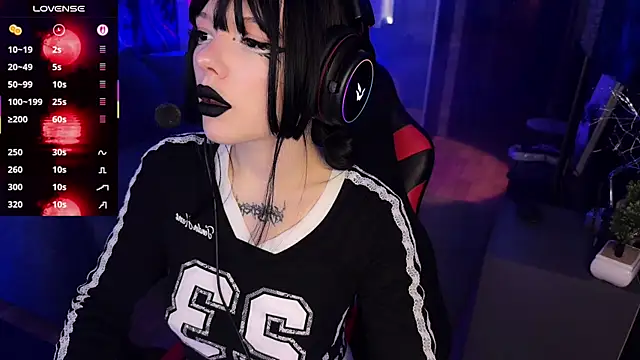 Eva-miller1 online show from October 23, 2025, 11:09 am