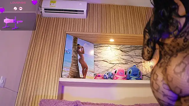 Snapshot of adri_crof chatting on October 21, 2025, 3:50 am adri crof online show from October 21, 2025, 3:50 am