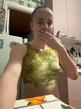 AlisaKissss online show from June 5, 2026, 8:25 pm