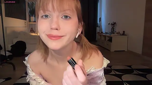 Snapshot of electric_babe chatting on November 21, 2025, 10:58 am electric babe online show from November 21, 2025, 10:58 am