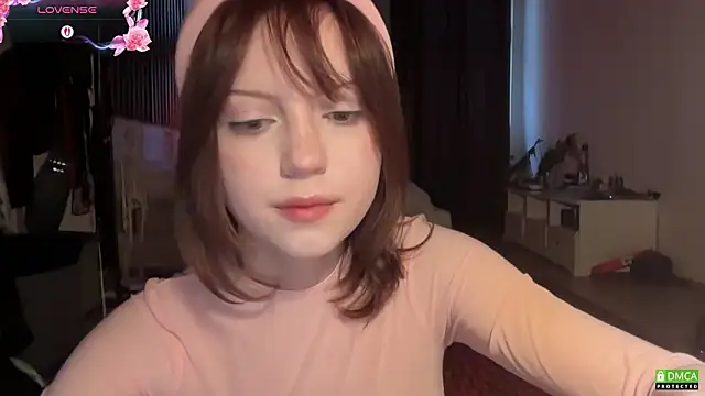 Snapshot of electric_babe chatting on March 3, 2026, 2:46 pm electric babe online show from March 3, 2026, 2:46 pm