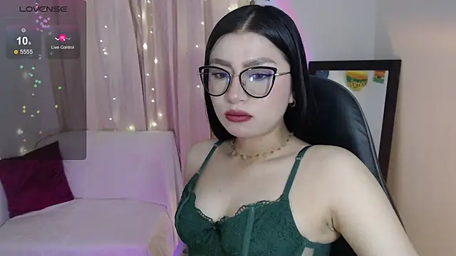 mily thomson b  online show from May 22, 2026, 12:19 am