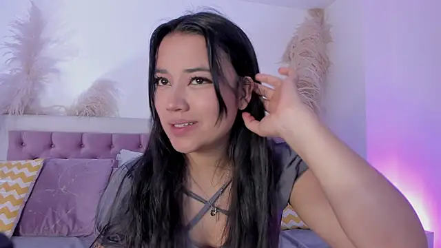 Snapshot of Emelyy_Carter chatting on February 12, 2025, 10:48 pm Emelyy Carter online show from February 12, 2025, 10:48 pm