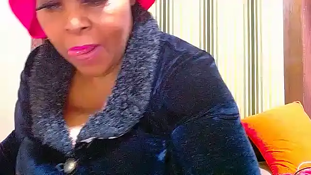 ebonycandy10 online show from December 2, 2025, 6:09 pm