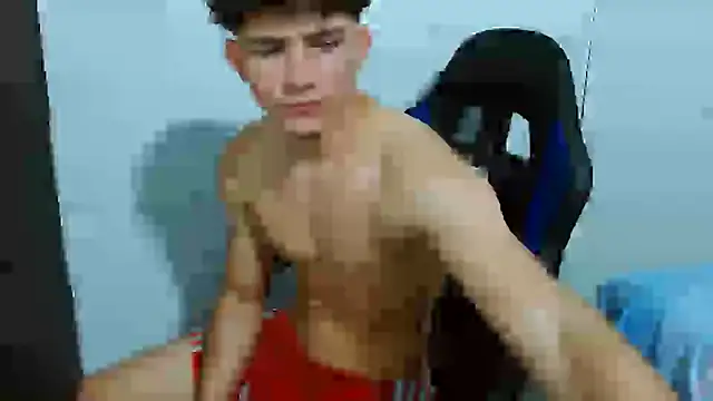 Snapshot of james_scott18 chatting on January 24, 2025, 2:18 am james scott18 online show from January 24, 2025, 2:18 am