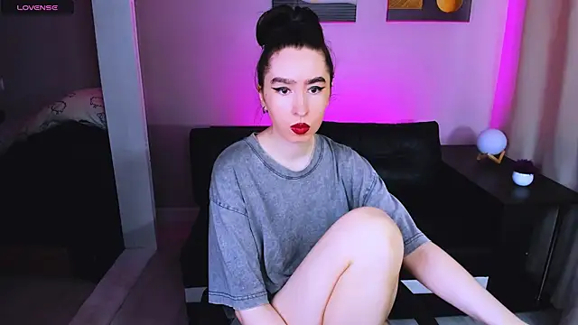 Lily xBabe online show from June 18, 2026, 1:49 pm