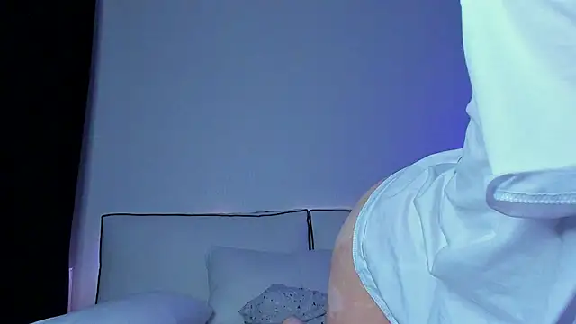 Snapshot of haileyishere chatting on January 3, 2025, 8:01 pm haileyishere online show from January 3, 2025, 8:01 pm