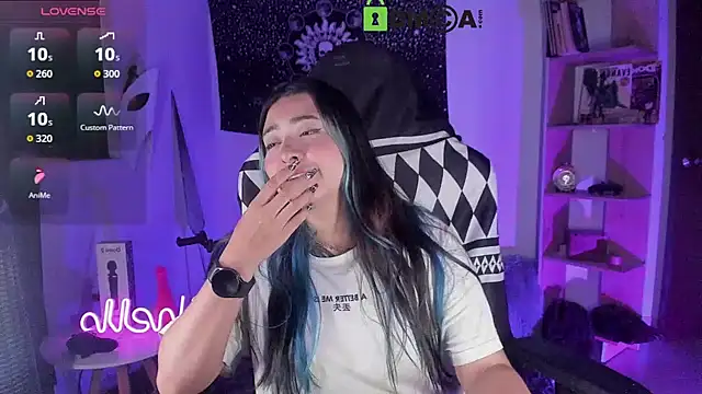 sweetcoralinee online show from February 27, 2026, 4:01 am