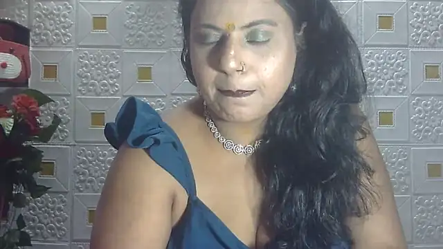 Snapshot of Sexy_komolika chatting on March 10, 2025, 5:07 pm Sexy komolika online show from March 10, 2025, 5:07 pm