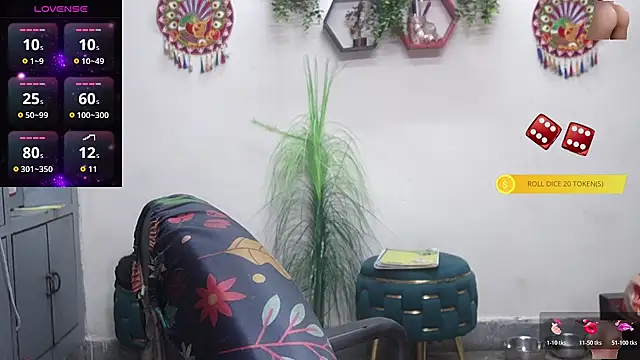 Sexy komolika online show from November 8, 2025, 1:58 pm