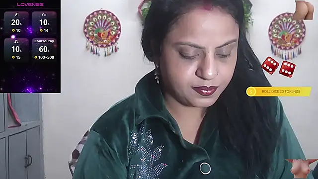 Sexy komolika online show from November 17, 2025, 3:05 pm