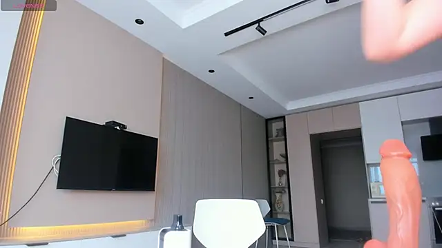 Cherrypie 001 online show from November 3, 2025, 6:40 am