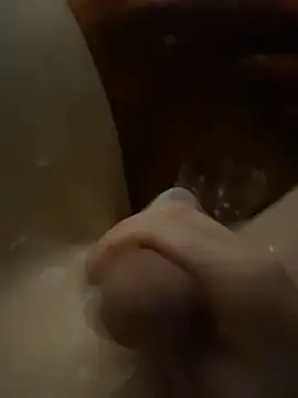 Flouflolutin online show from October 28, 2025, 8:52 pm