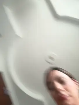 Snapshot of emiss_ chatting on October 8, 2025, 2:18 pm emiss online show from October 8, 2025, 2:18 pm