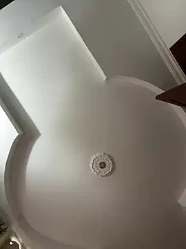 Snapshot of emiss_ chatting on March 6, 2025, 1:24 pm emiss online show from March 6, 2025, 1:24 pm