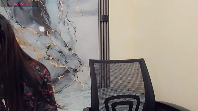 Snapshot of Rubi_30 chatting on November 27, 2025, 2:17 pm Rubi 30 online show from November 27, 2025, 2:17 pm