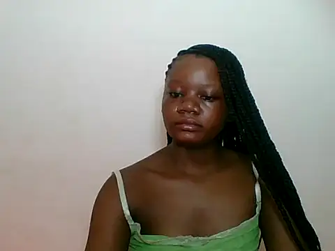 HotJeylee online show from May 7, 2026, 12:26 am