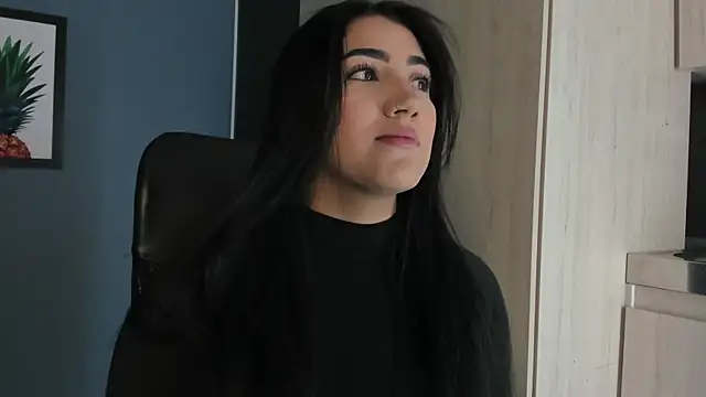 Snapshot of PaulinaDuarte chatting on February 18, 2026, 11:50 am PaulinaDuarte online show from February 18, 2026, 11:50 am