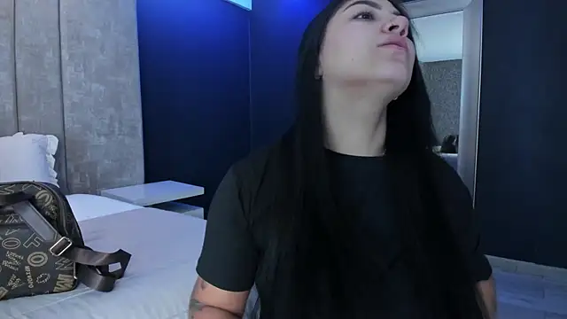 Snapshot of PaulinaDuarte chatting on April 11, 2026, 11:58 am PaulinaDuarte online show from April 11, 2026, 11:58 am